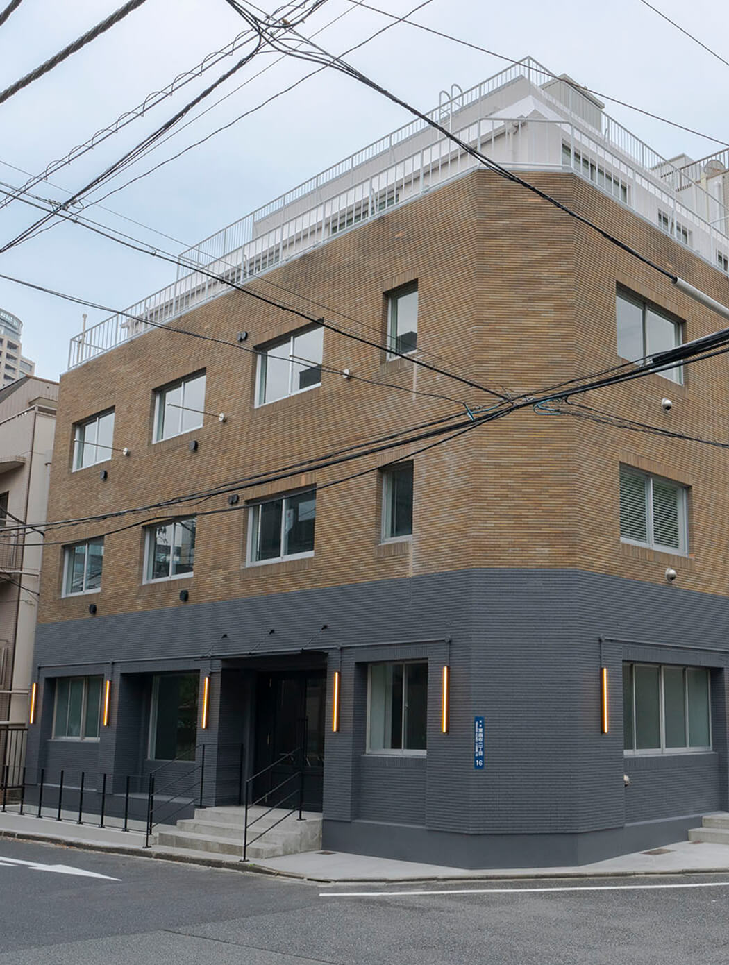 OMB HIGASHIAZABU
